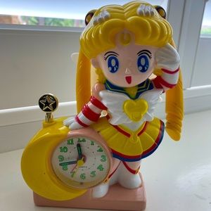 Retro Sailor Moon Clock